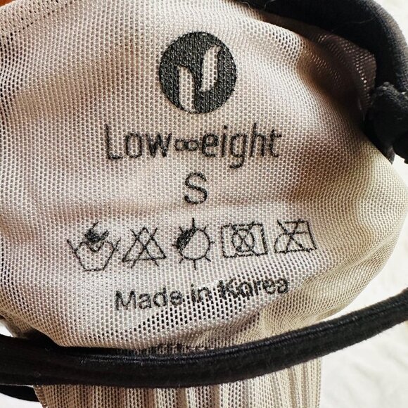 Low Eight Tank Top Built in Bra Active Wear Black & White Tank Size S - Picture 7 of 7